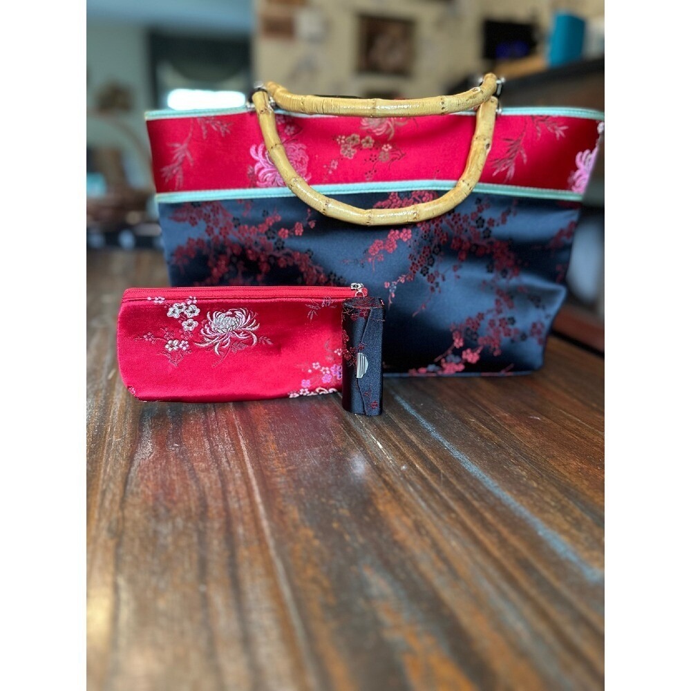 Asian Floral Purse Bamboo Handle Sachtel Red & Black by Yans NY with Accessories